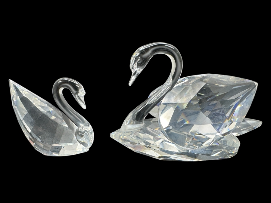 Swarovski Crystal Swan #4117276 and Large Swan #010005 with Boxes 1.5'H and 2'H