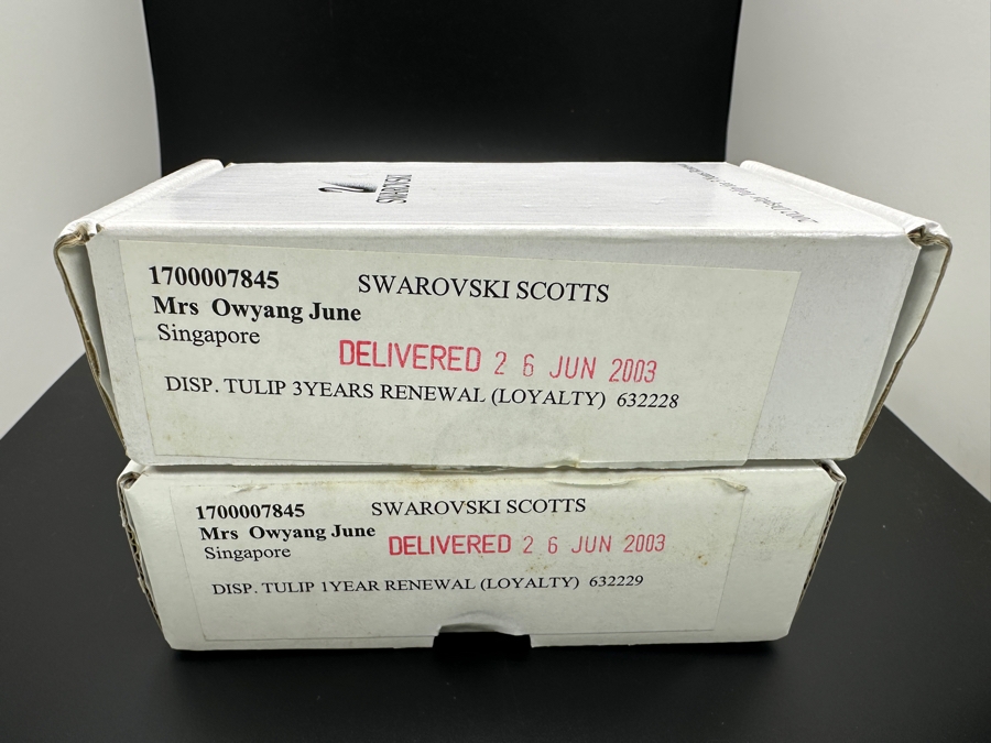 Swarovski Crystal Collector Club Large and Small Tulips with Boxes 4.25'H and 1.5'H [Photo 9]