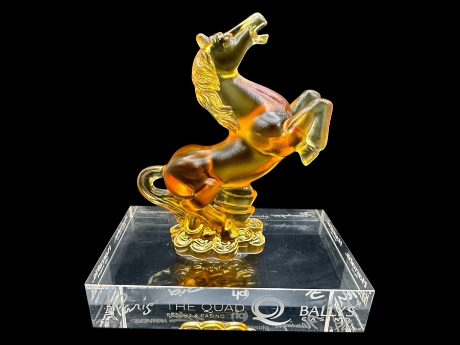 Horse Figurine On Casino Themed Acrylic Base 4.5H [Photo 1]