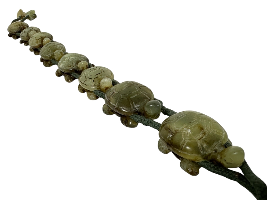 Vintage Chinese Carved Jadeite Turtles Signed Choker 13' Necklace [Photo 1]