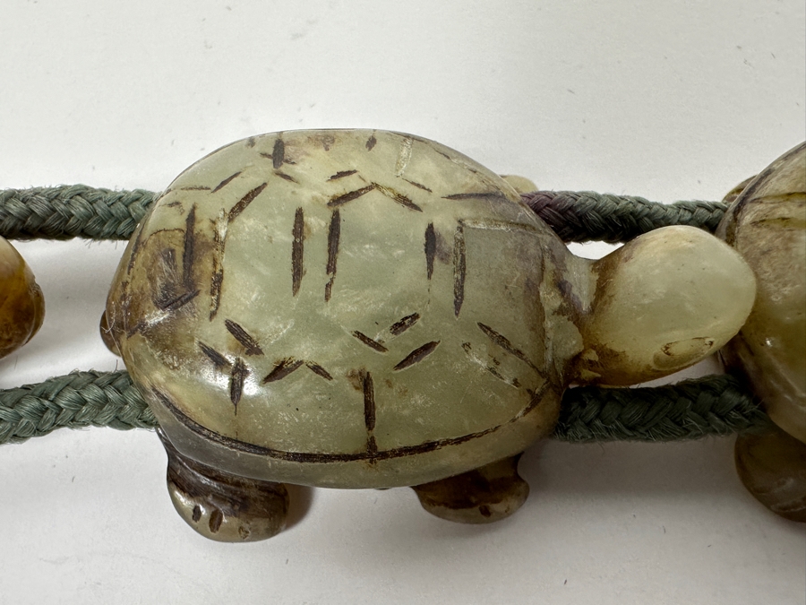 Vintage Chinese Carved Jadeite Turtles Signed Choker 13' Necklace [Photo 10]