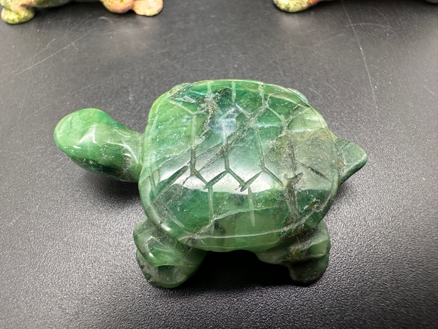 (5) Hand Carved Green Stone Turtle Figurines 94g [Photo 10]