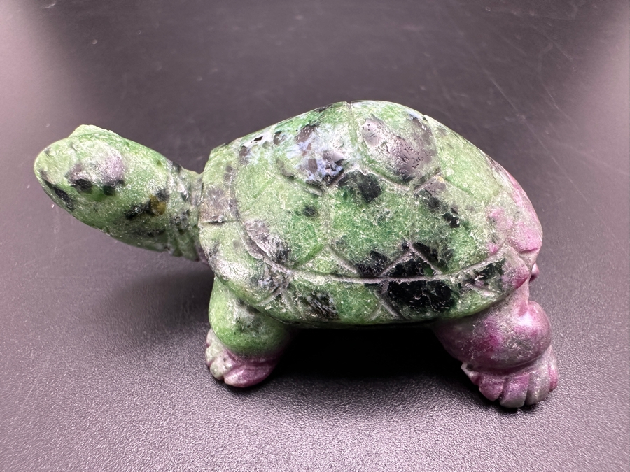 Hand Carved Ruby Zoisite Turtle Figurine 55g [Photo 2]