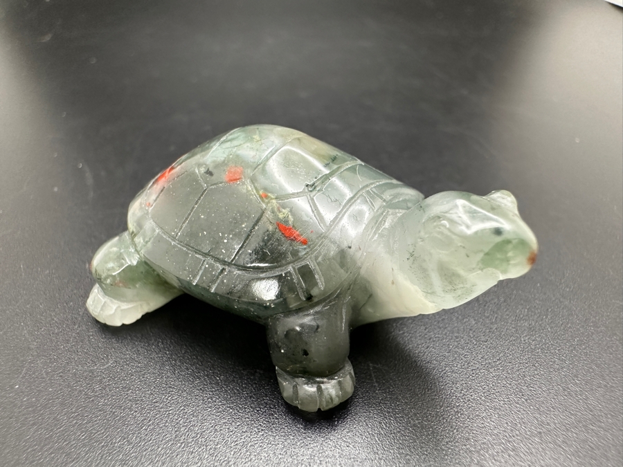 Hand Carved Light Green Stone Turtle Figurine 26g [Photo 5]