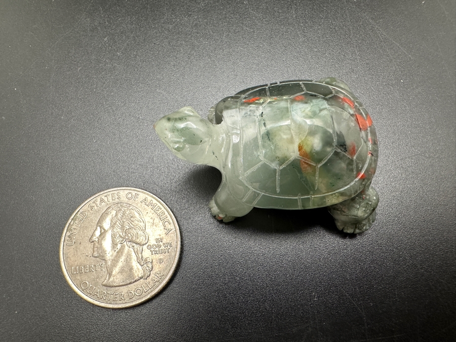Hand Carved Light Green Stone Turtle Figurine 26g [Photo 9]