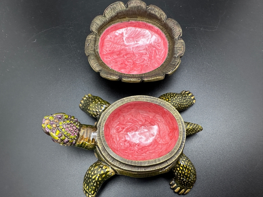 Jay Strongwater Metal Enamel Turtle Figurine Box [Photo 9]