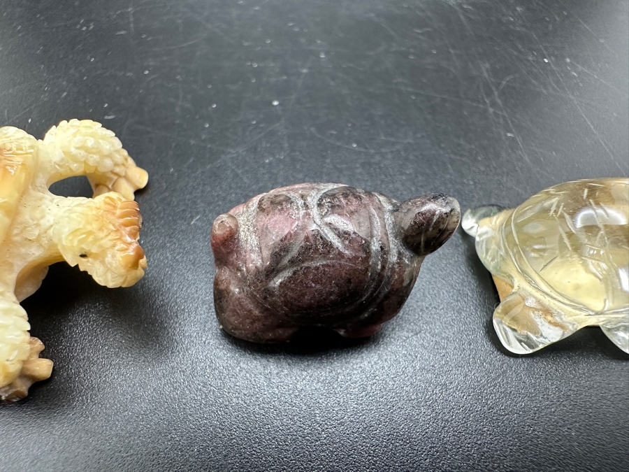 Collection Of Ten Hand Carved Miniature Turtle Figurines Of Various Stones [Photo 12]