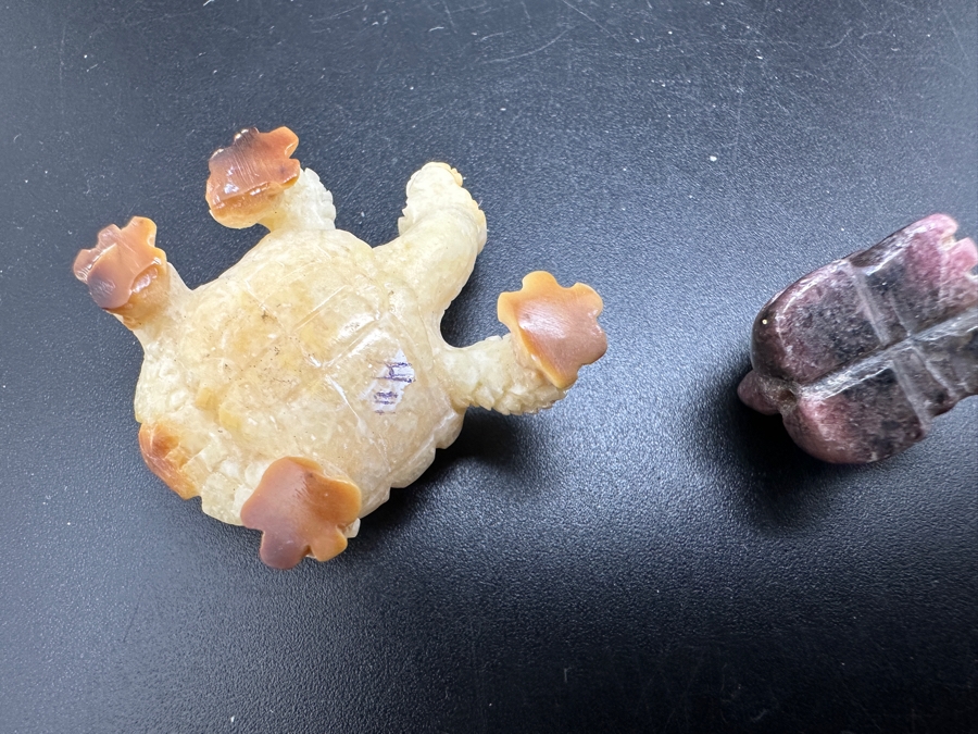 Collection Of Ten Hand Carved Miniature Turtle Figurines Of Various Stones [Photo 21]
