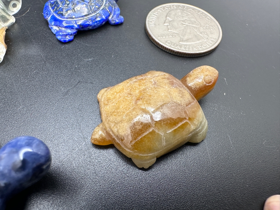Collection Of Ten Hand Carved Miniature Turtle Figurines Of Various Stones [Photo 15]