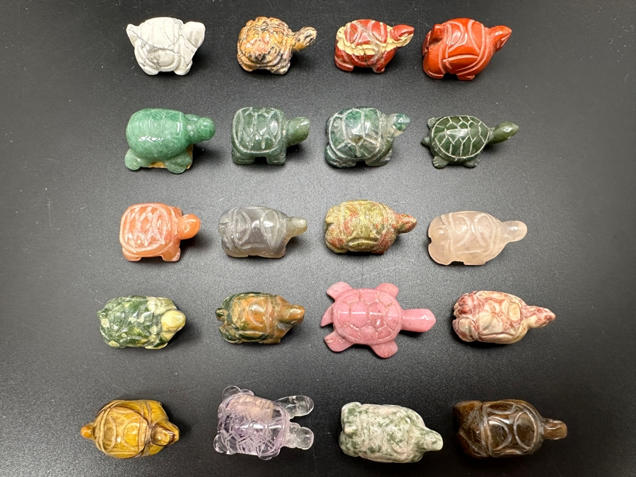 Collection Of Twenty Hand Carved Miniature Turtle Figurines Of Various Stones [Photo 3]