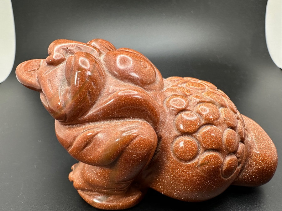 Carved Chinese Goldstone Feng Shui Golden Toad Wealth Figurine 325g [Photo 3]