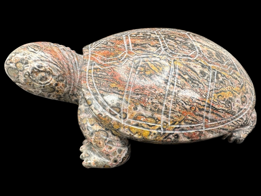 Large Carved Stone Turtle Figurine 1,124g [Photo 1]