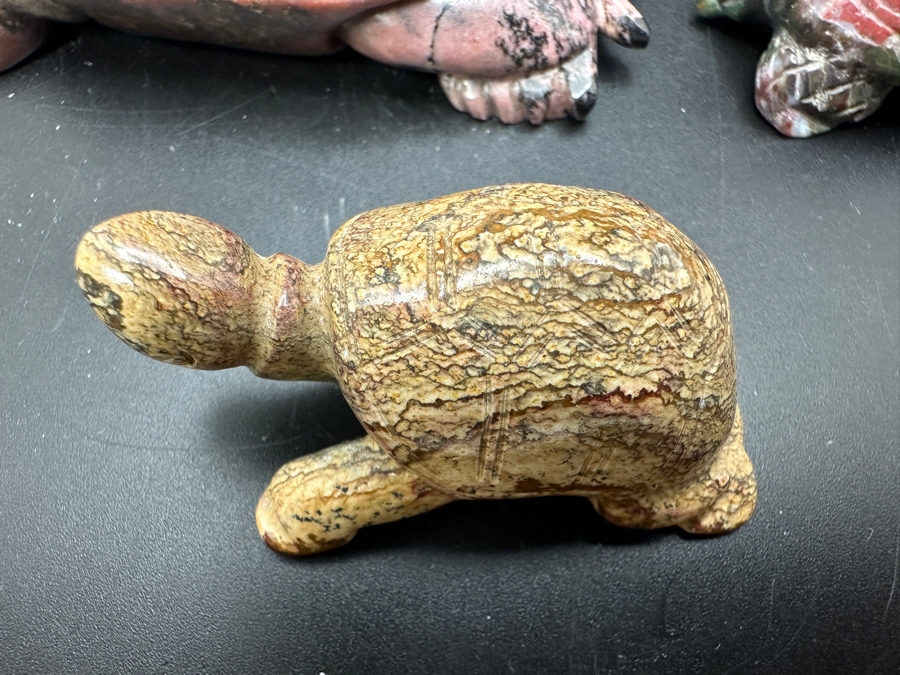 Four Carved Stone Turtle Figurines 402g [Photo 12]