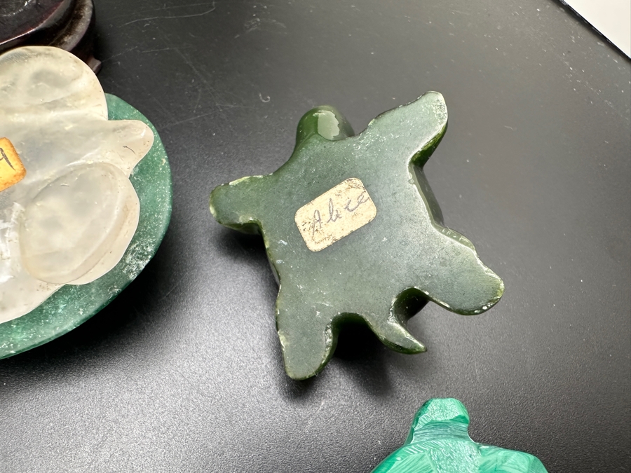 Six Carved Stone Turtle Figurines Jade Malachite 318g [Photo 19]