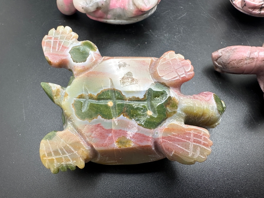 Four Carved Stone Turtle Figurines Rhodonite 215g [Photo 17]