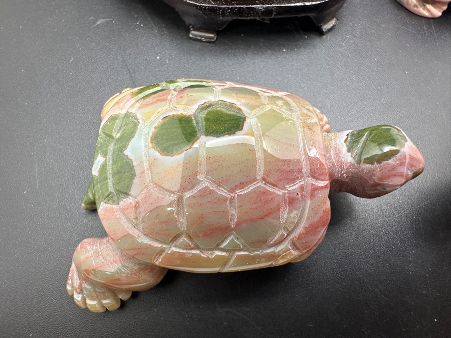 Four Carved Stone Turtle Figurines Rhodonite 215g [Photo 8]