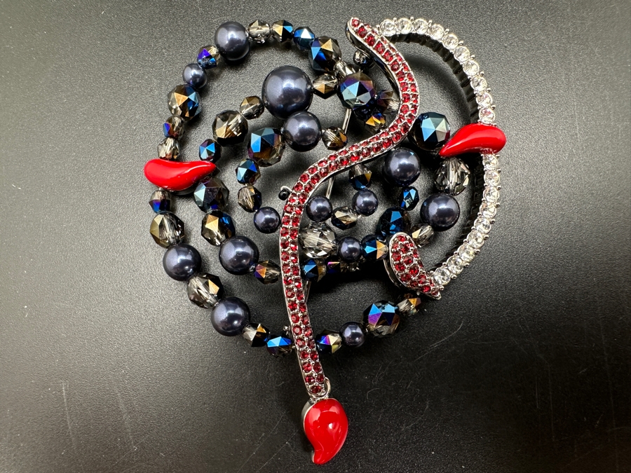 Rare Swarovski Crystal Brooch Pin [Photo 4]