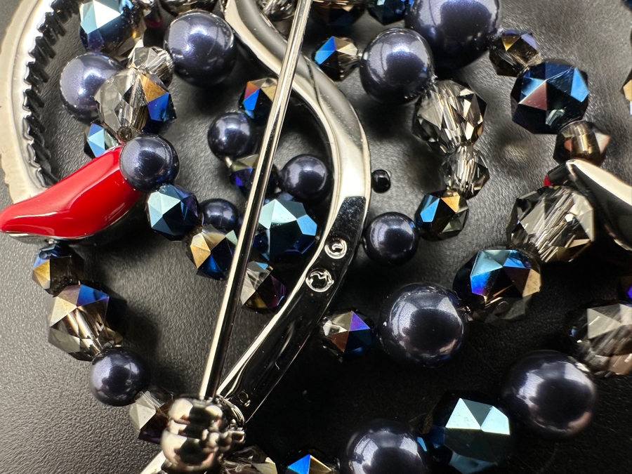 Rare Swarovski Crystal Brooch Pin [Photo 7]