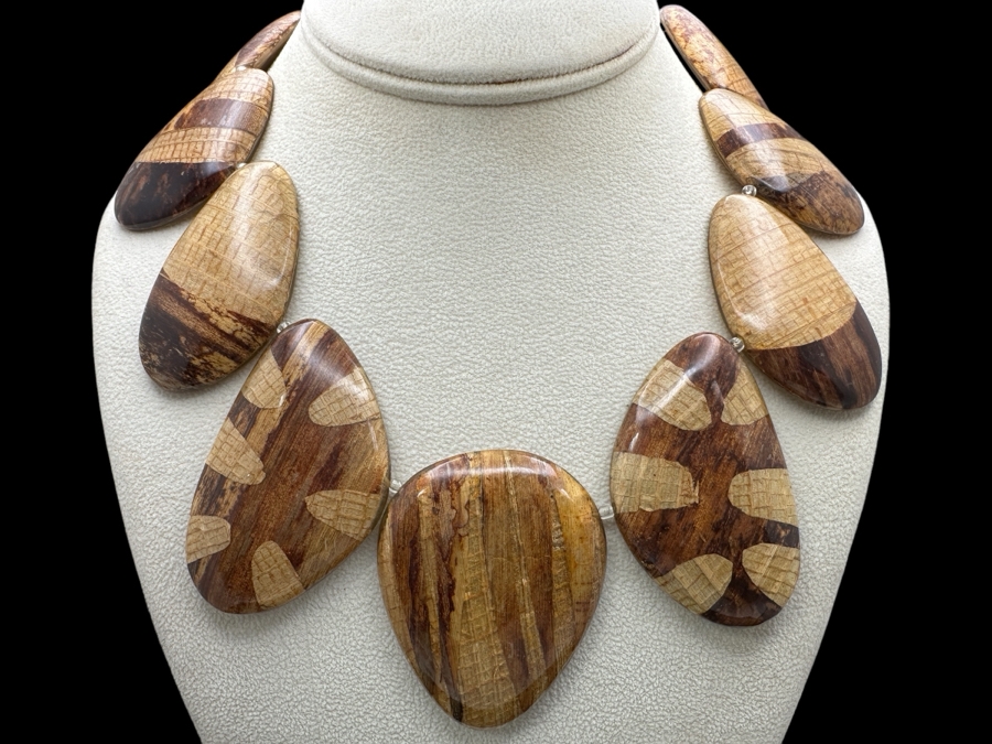 17' Wooden Necklace [Photo 1]