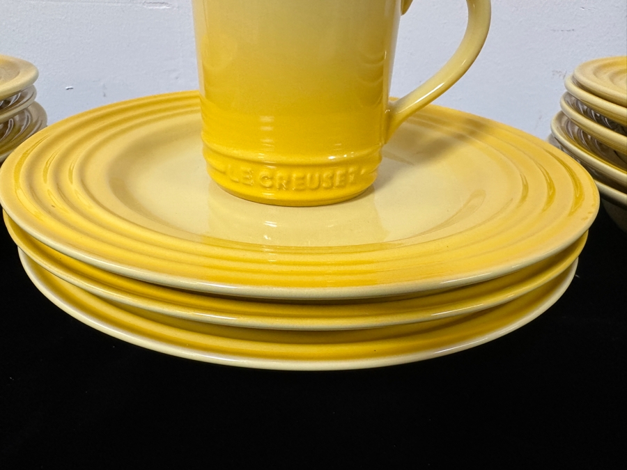 Le Creuset Yellow Plates & Mugs [Photo 7]