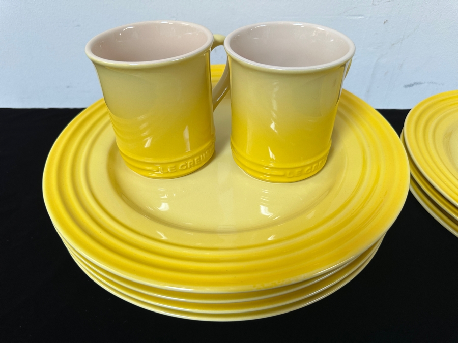Le Creuset Yellow Plates & Mugs [Photo 2]