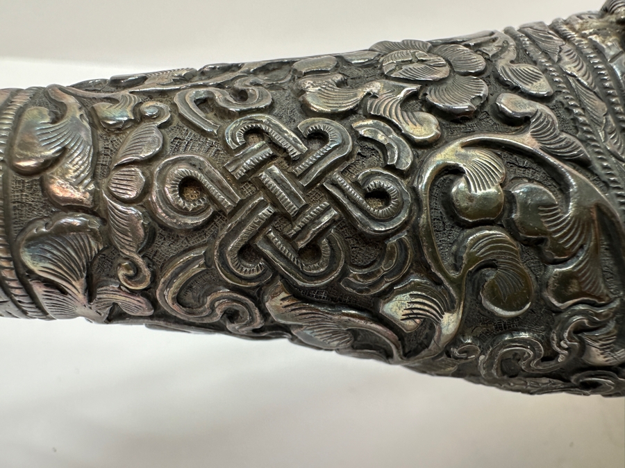 Impressive Tibetan Conch Shell Ritual Horn Adorned With Detailed Silver, Coral And Turquoise Weighs 2,232g [Photo 27]