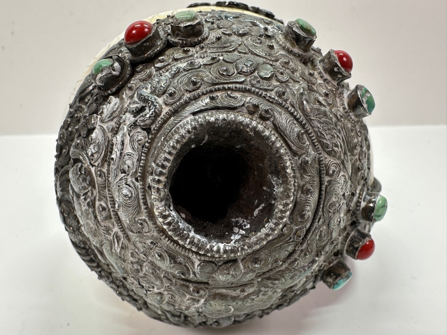 Impressive Tibetan Conch Shell Ritual Horn Adorned With Detailed Silver, Coral And Turquoise Weighs 2,232g [Photo 16]