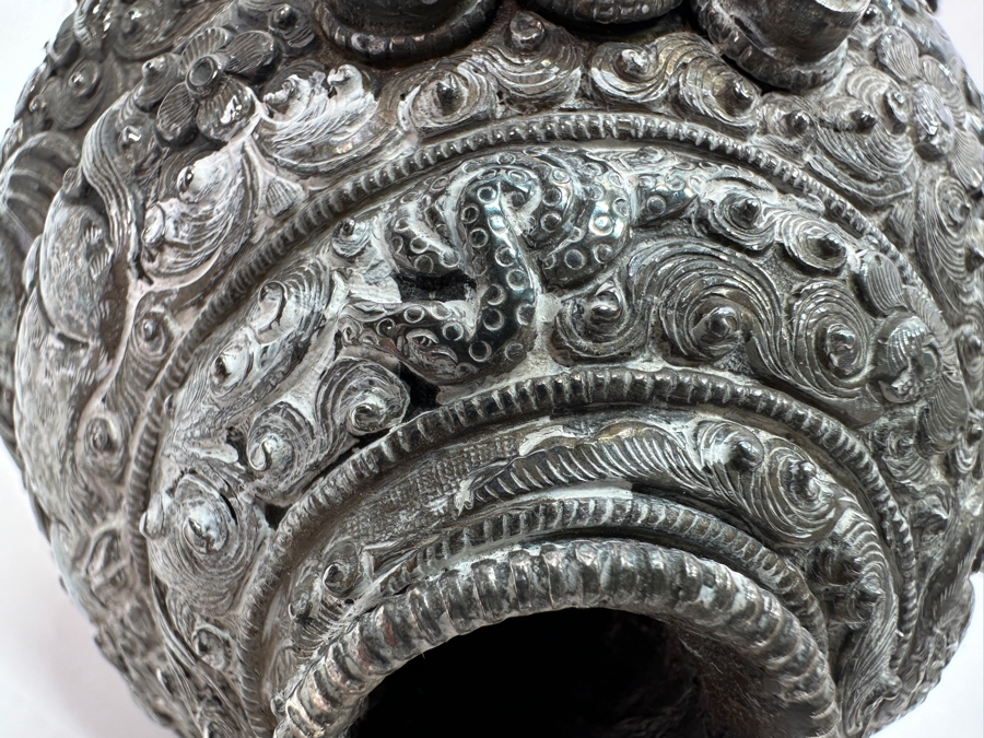 Impressive Tibetan Conch Shell Ritual Horn Adorned With Detailed Silver, Coral And Turquoise Weighs 2,232g [Photo 20]