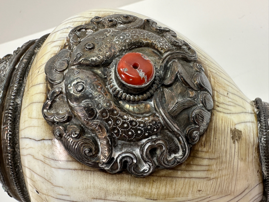 Impressive Tibetan Conch Shell Ritual Horn Adorned With Detailed Silver, Coral And Turquoise Weighs 2,232g [Photo 10]