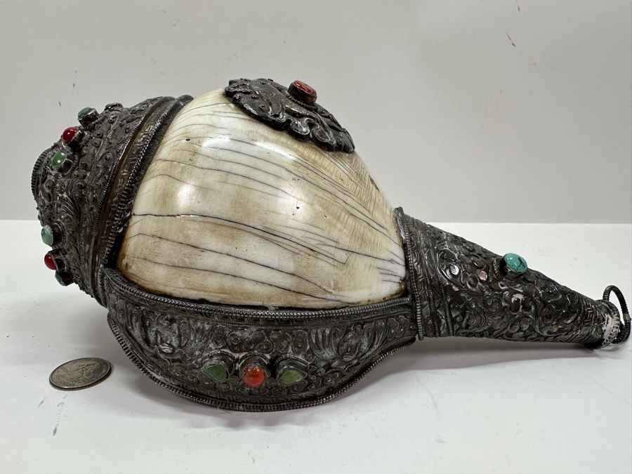 Impressive Tibetan Conch Shell Ritual Horn Adorned With Detailed Silver, Coral And Turquoise Weighs 2,232g [Photo 8]