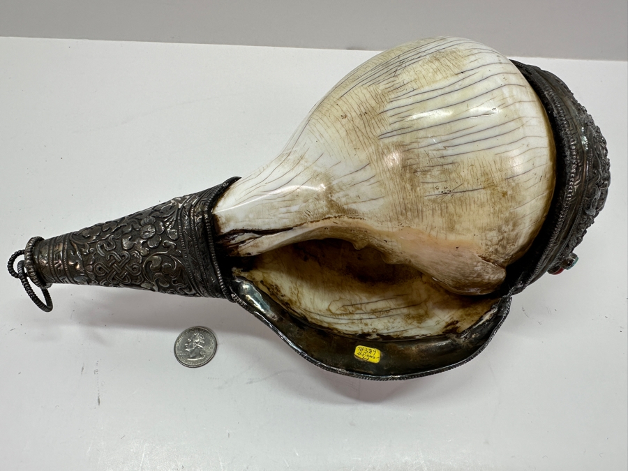 Impressive Tibetan Conch Shell Ritual Horn Adorned With Detailed Silver, Coral And Turquoise Weighs 2,232g [Photo 24]