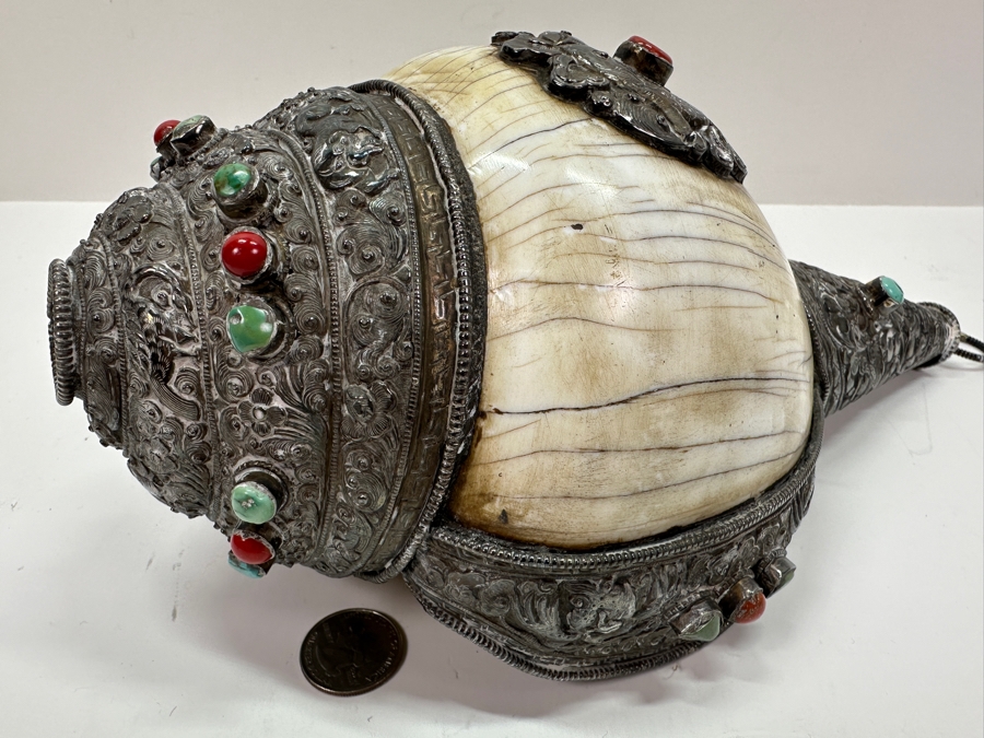 Impressive Tibetan Conch Shell Ritual Horn Adorned With Detailed Silver, Coral And Turquoise Weighs 2,232g [Photo 13]