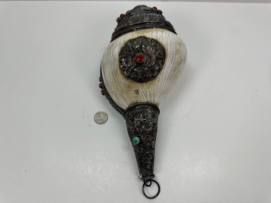 Impressive Tibetan Conch Shell Ritual Horn Adorned With Detailed Silver, Coral And Turquoise Weighs 2,232g [Photo 36]