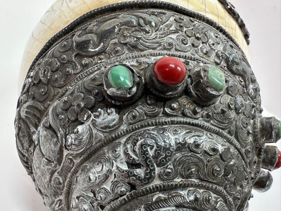 Impressive Tibetan Conch Shell Ritual Horn Adorned With Detailed Silver, Coral And Turquoise Weighs 2,232g [Photo 19]