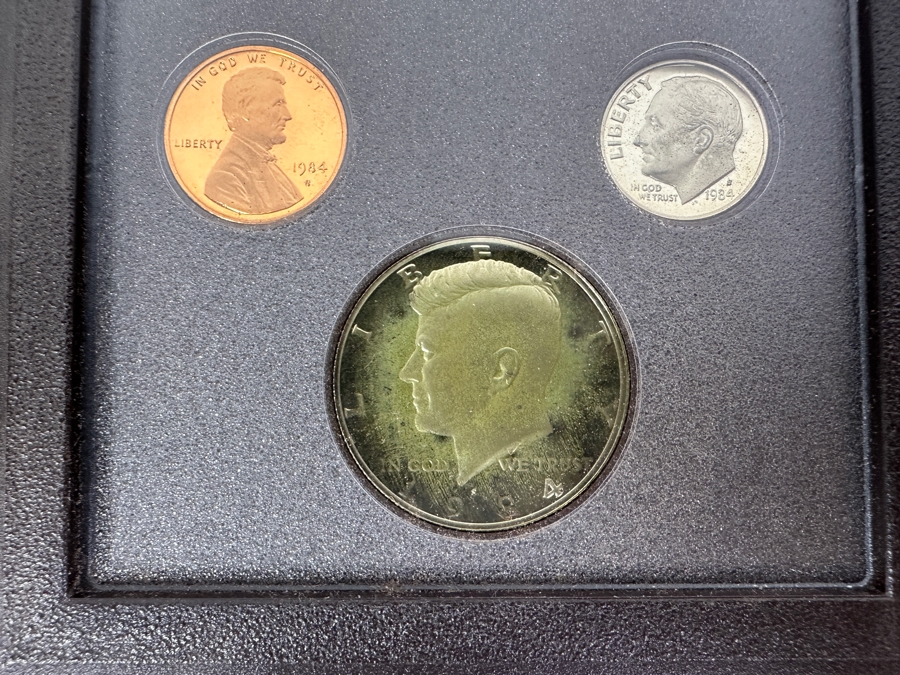 1984 United States Coin Proof Set Celebrating The Los Angeles XXIII Olympics Featuring $1 Silver Olympic Dollar Coin [Photo 6]