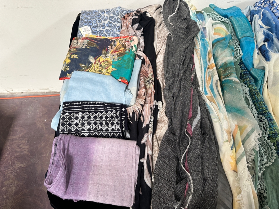 Large Collection Of Women's Scarves & Wraps Some New With Tags [Photo 4]