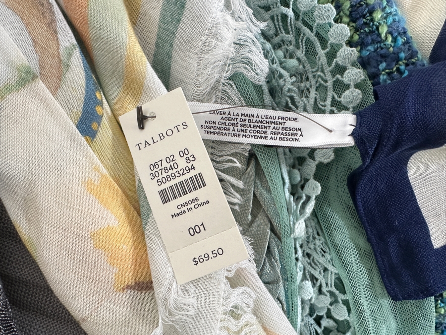 Large Collection Of Women's Scarves & Wraps Some New With Tags [Photo 7]