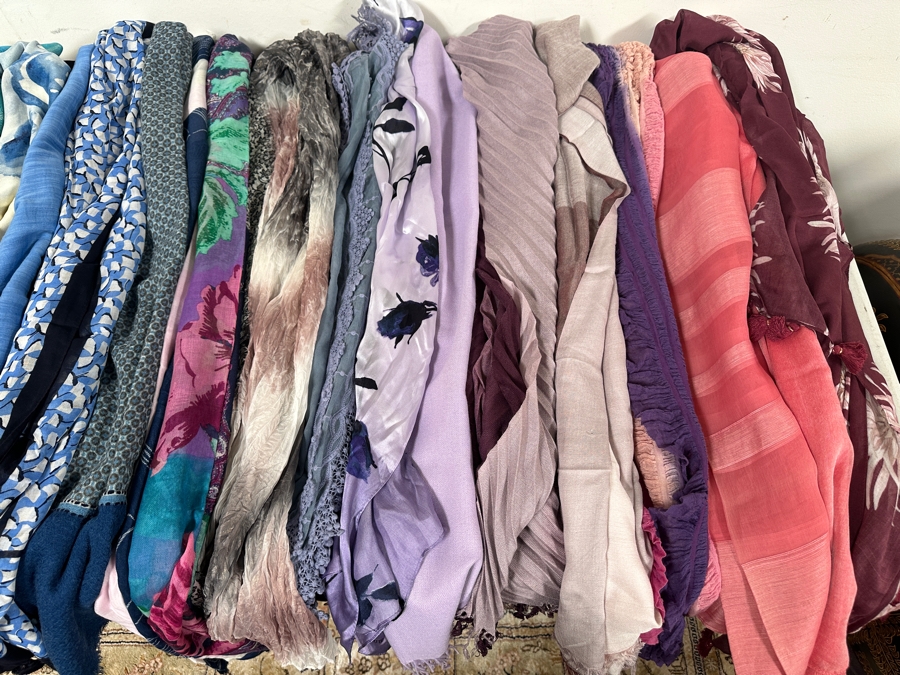Large Collection Of Women's Scarves & Wraps Some New With Tags [Photo 2]