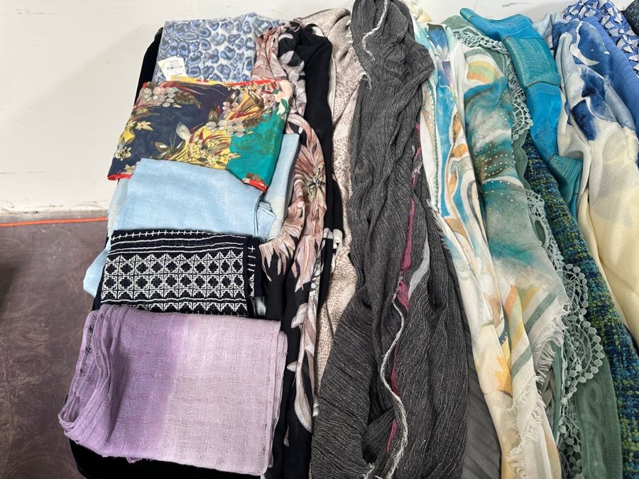 Large Collection Of Women's Scarves & Wraps Some New With Tags [Photo 5]