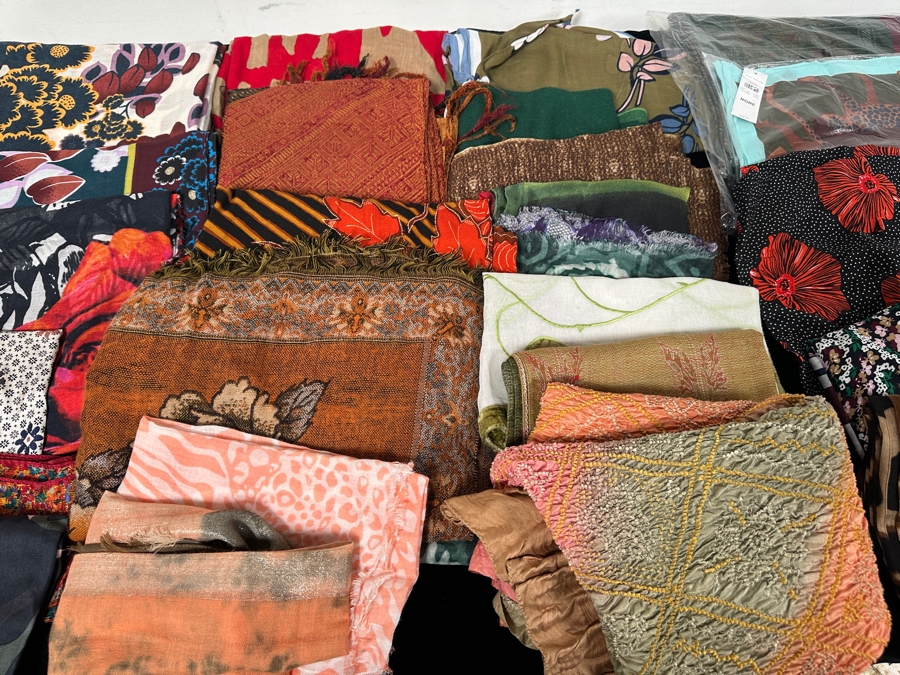 Large Collection Of Women's Scarves & Wraps Some New With Tags [Photo 4]