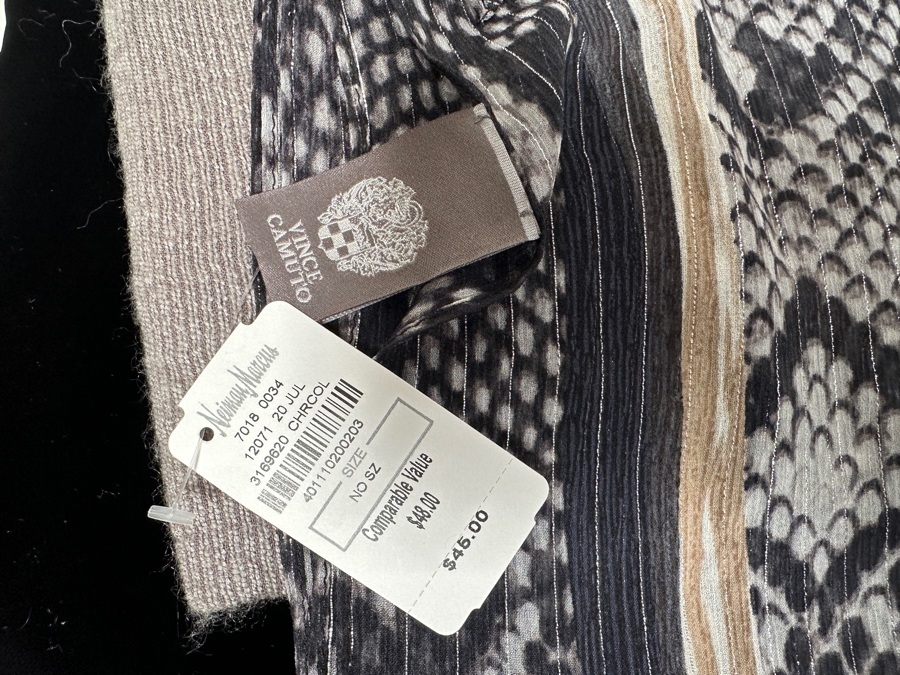 Large Collection Of Women's Scarves & Wraps Some New With Tags [Photo 2]