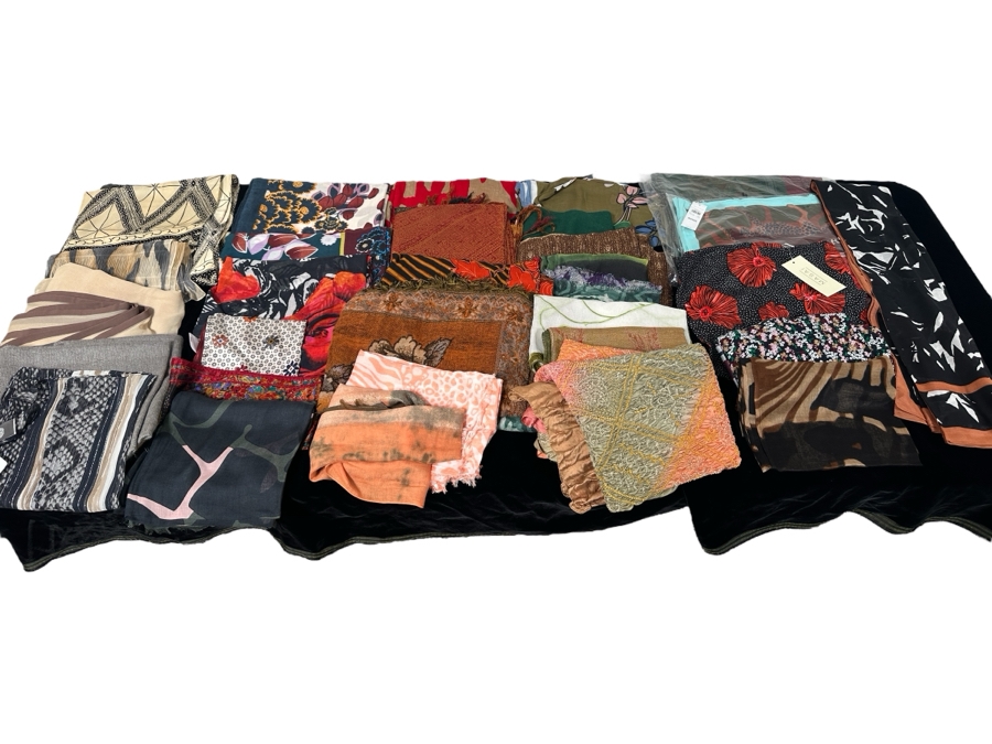 Large Collection Of Women's Scarves & Wraps Some New With Tags