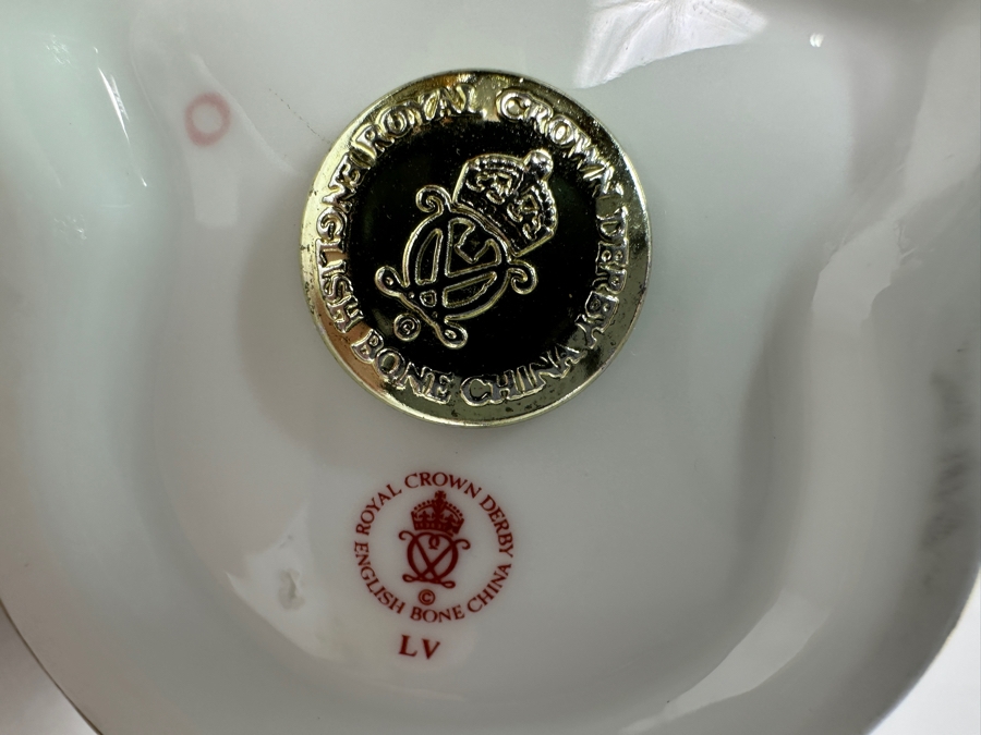 Royal Crown Derby Bone China Monkey Figurine 4H [Photo 6]