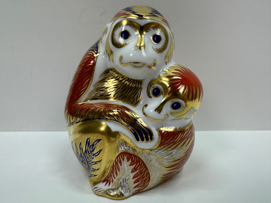 Royal Crown Derby Bone China Monkey Figurine 4H [Photo 2]