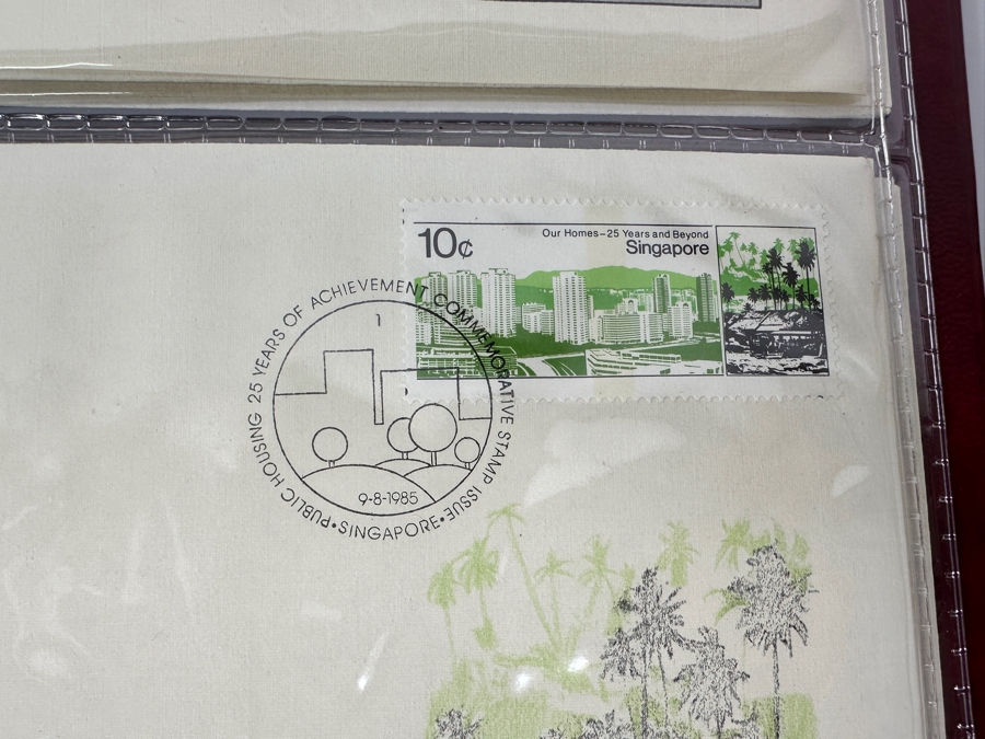 Pair Of Mint Public Housing - 25 Years Of Achievement - 22K Gold Stamp First Day Covers From Singapore Limited To 8,000 Sets [Photo 7]
