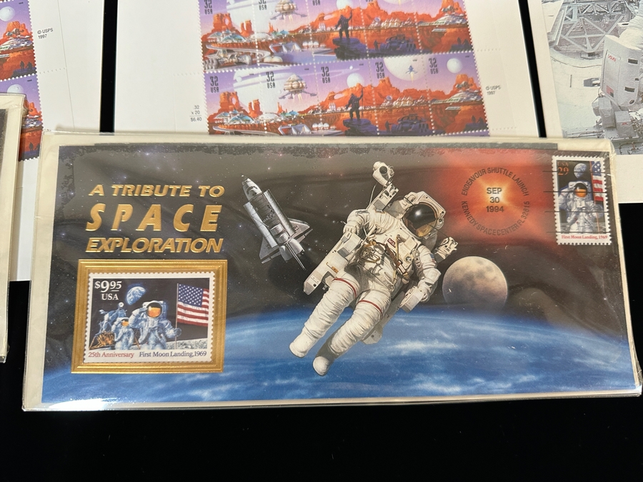 Mint US Postage Stamp Collection Celebrating US Space Achievement And Exploration From The World Stamp Expo 2000 [Photo 11]