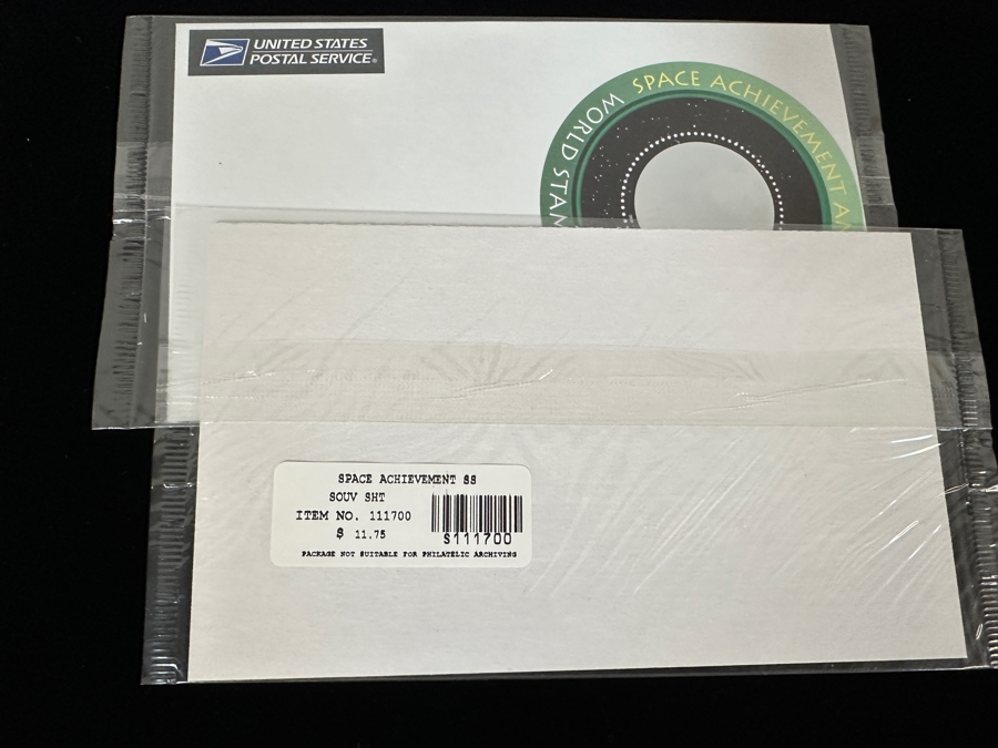 Mint US Postage Stamp Collection Celebrating US Space Achievement And Exploration From The World Stamp Expo 2000 [Photo 15]