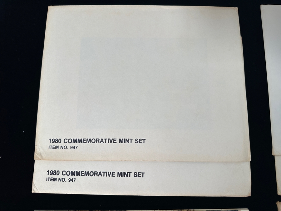 United Stamps Commemorative Stamps Sets: 2 X 1980, 2 X 1981, 2 X 1982, 2 X 1983, 2 X 1984, 2 X 1986, 2 X 1980 Winter Olympics Souvenir Folder Item No. 941 - Total Of 14 Sets [Photo 2]