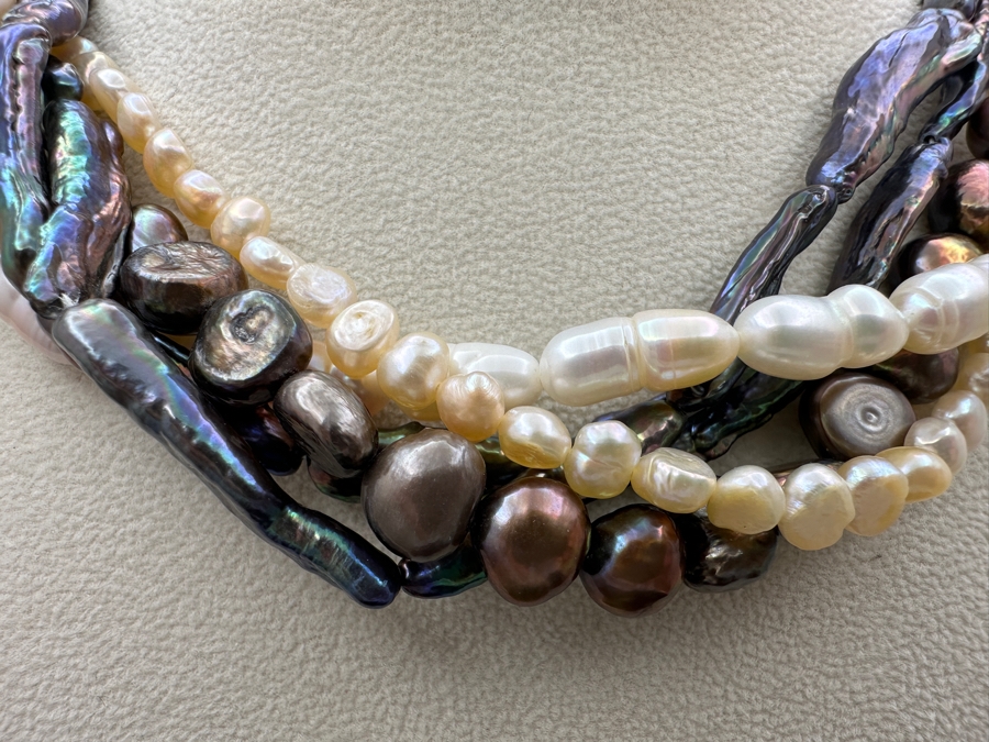 Multi-Strand 16' Pearl Necklace [Photo 2]