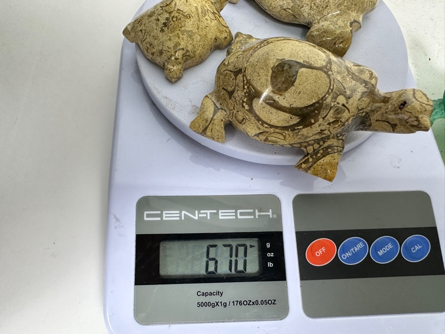Set Of Three Carved Stone Turtle Figurines 670g [Photo 7]